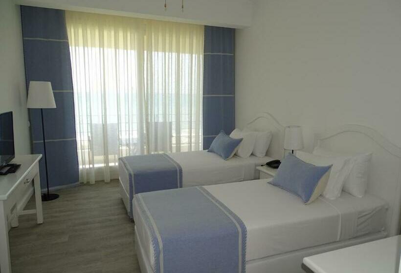 Номер Стандарт Вид на Море с Балконом, Marvel Tree