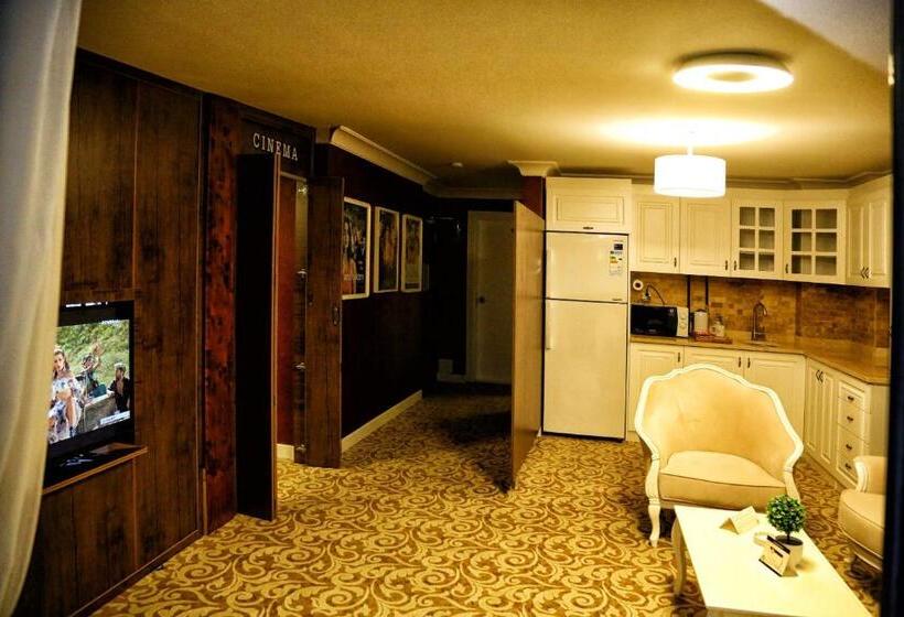 سوئیت پرزیدنت, My Suit Residence