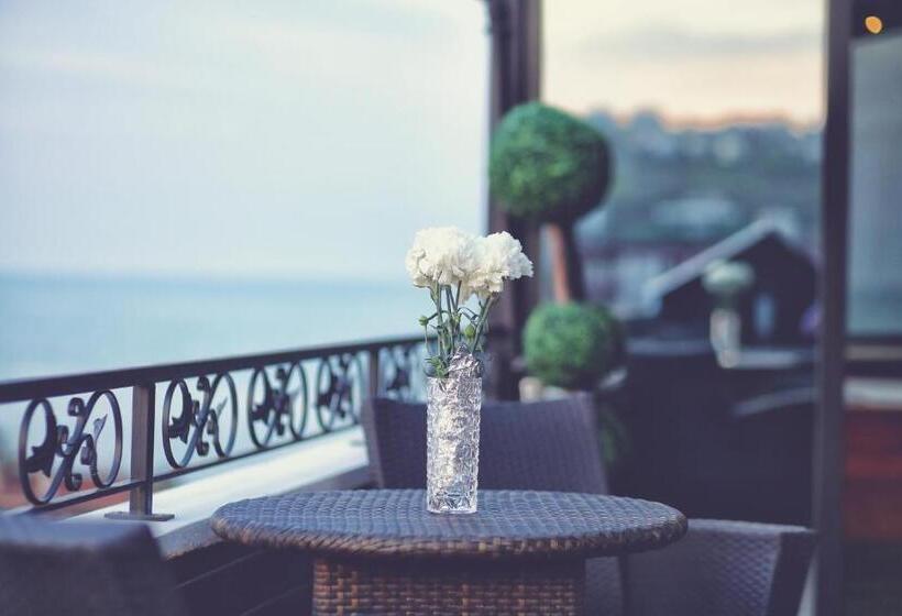 سوییت, My Suit Residence