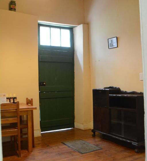 منزل 4 غرف نوم, The Country Garden