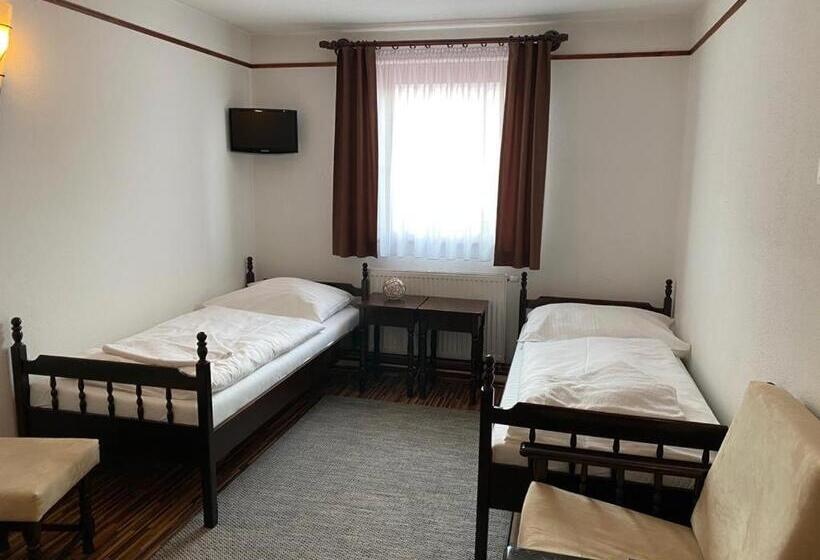 スタンダードルーム, Motel M