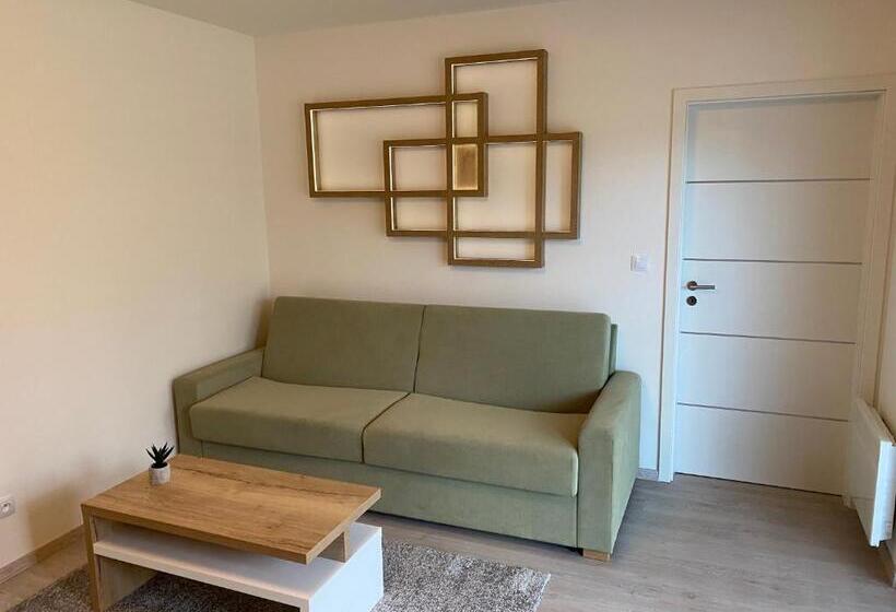 テラス付き１ベッドルームアパートメント, Motel M