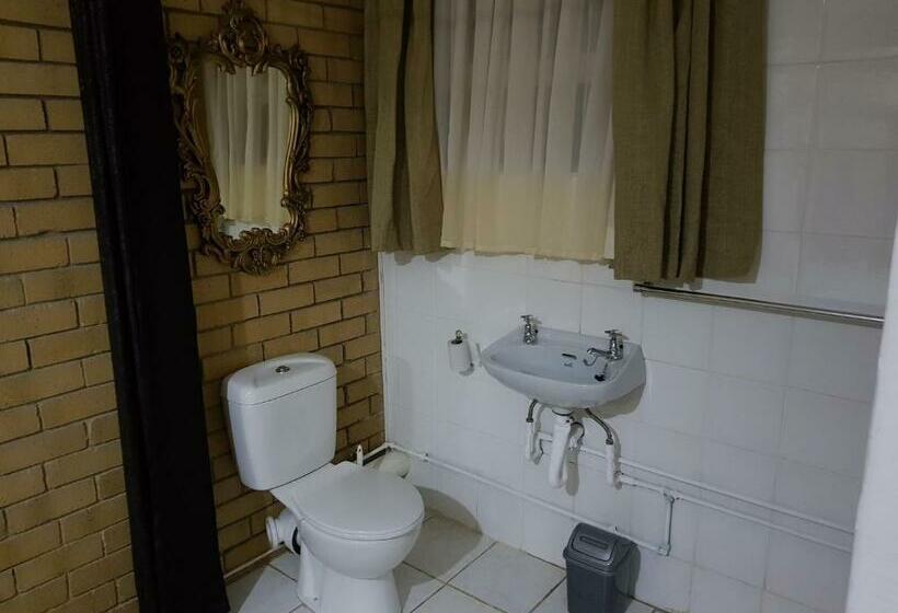 标准间, Mountain View Country Estate