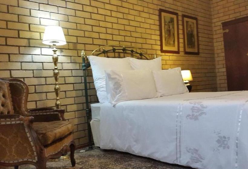 标准间, Mountain View Country Estate