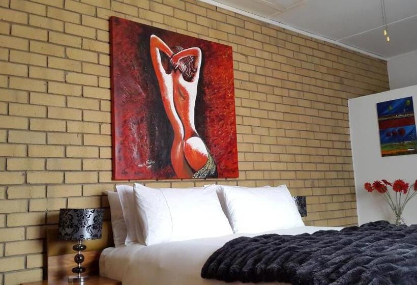 标准间, Mountain View Country Estate