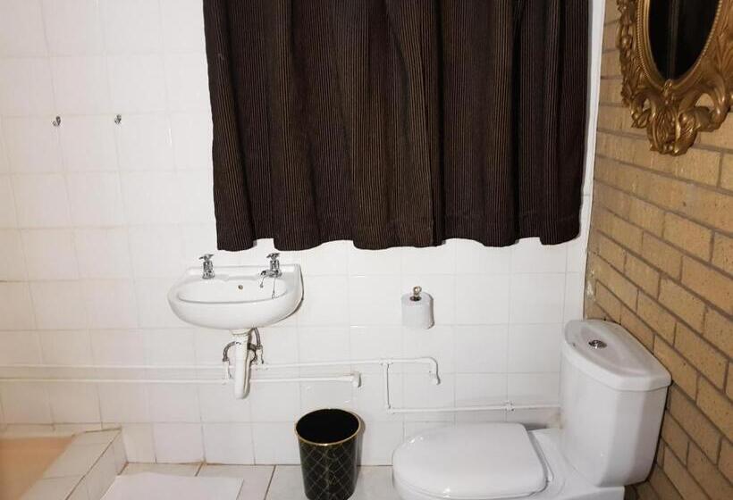 标准间, Mountain View Country Estate