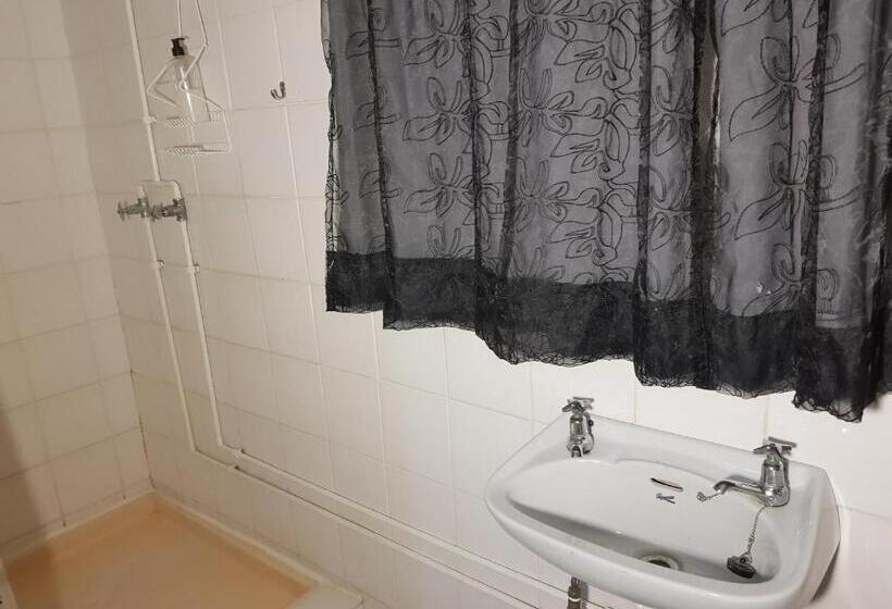 标准间, Mountain View Country Estate