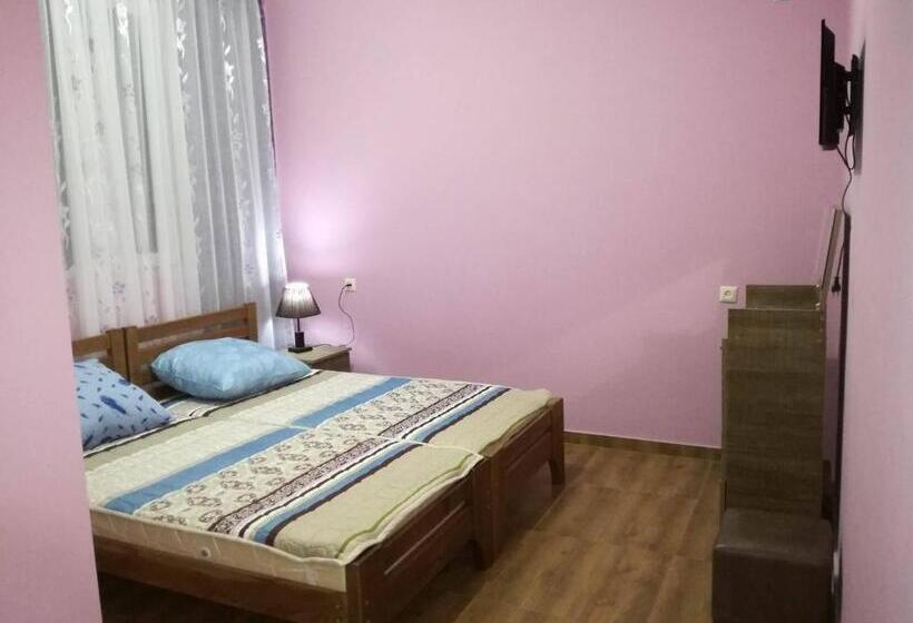 اتاق استاندارد با چشمانداز باغ, Shekvetili+