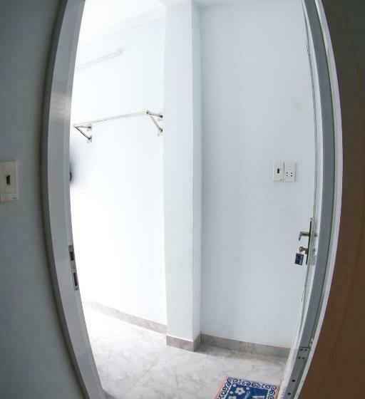 اتاق استاندارد سه تخته با بالکن, Sơn Thịnh Guesthouse