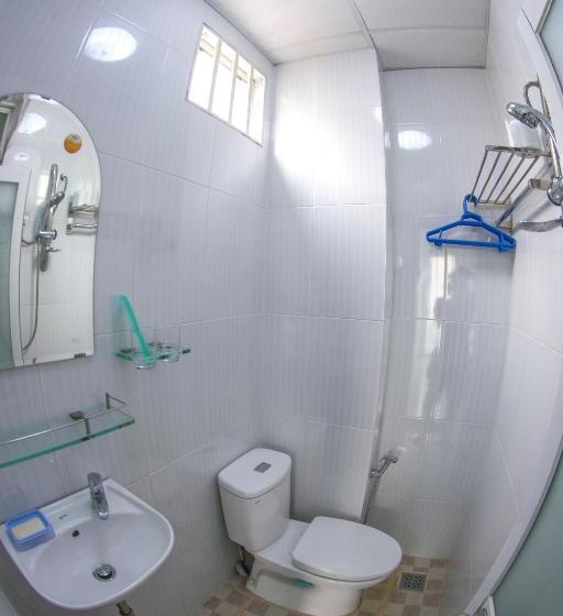 اتاق استاندارد سه تخته با بالکن, Sơn Thịnh Guesthouse