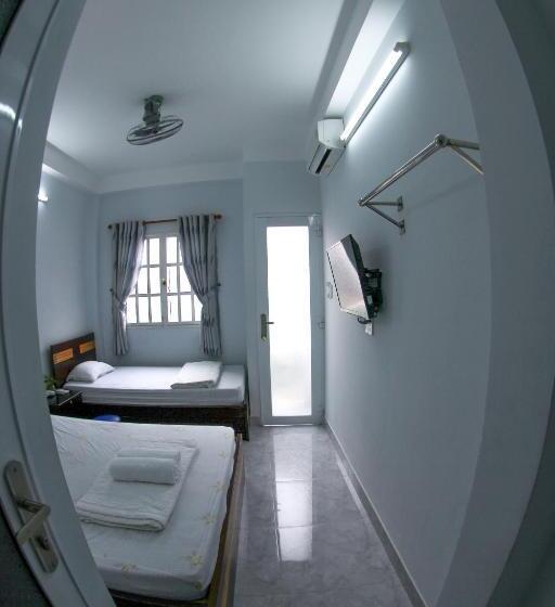 اتاق استاندارد سه تخته با بالکن, Sơn Thịnh Guesthouse