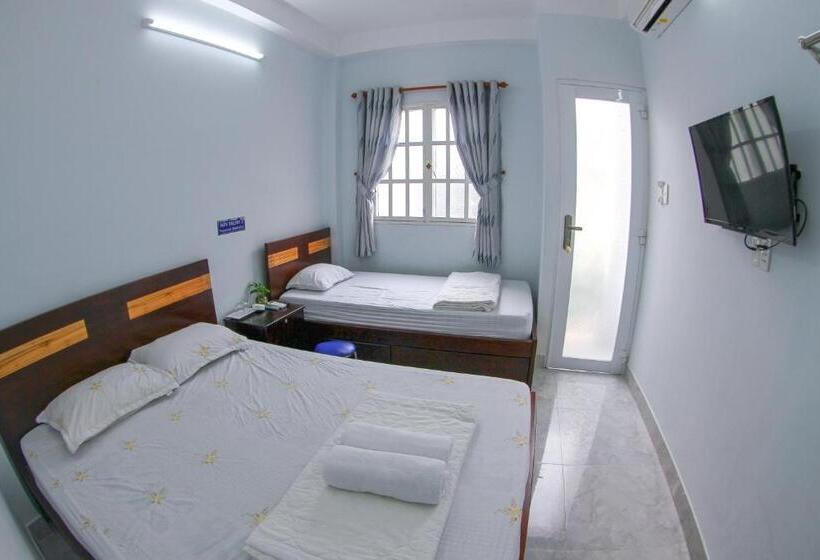 اتاق استاندارد سه تخته با بالکن, Sơn Thịnh Guesthouse
