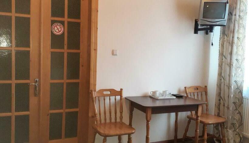 Economy Triple Room, Raduga Karpat