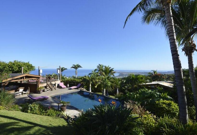 اتاق لوکس با تخت بزرگ, Villa Maido Luxe