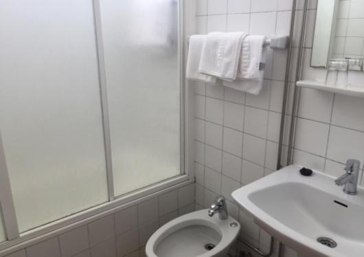 标准间, Hostal Restaurante Iruñako
