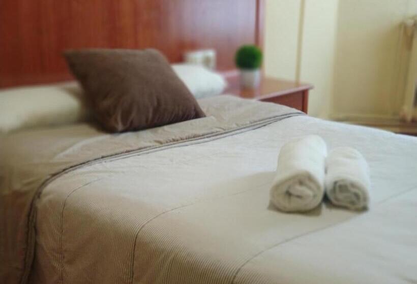 标准单人间, Hostal Restaurante Iruñako