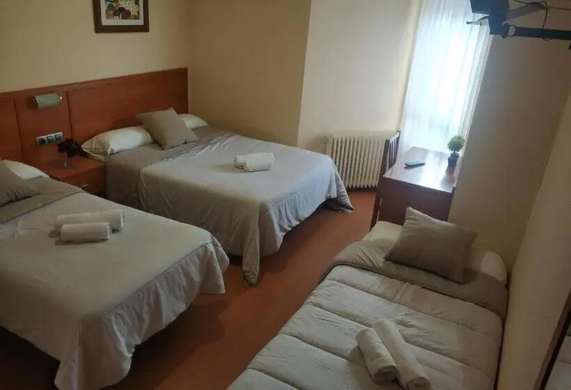 ファミリールーム, Hostal Restaurante Iruñako