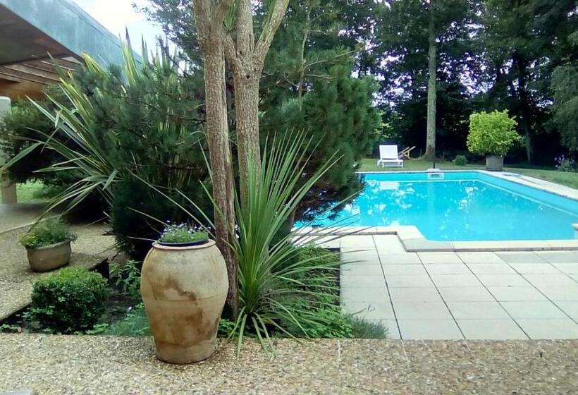 Standard room with outdoor bath, Chambres D Hôtes Les Barrerres