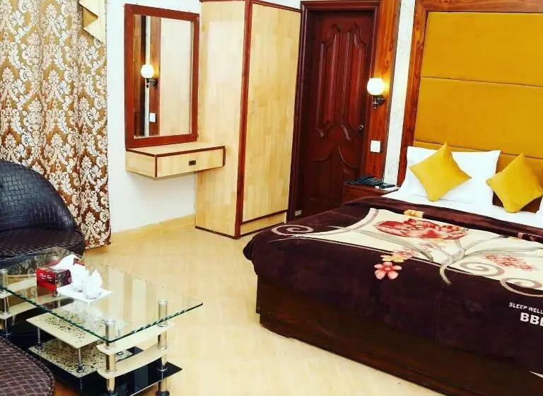 اتاق استاندارد, Serena Palace