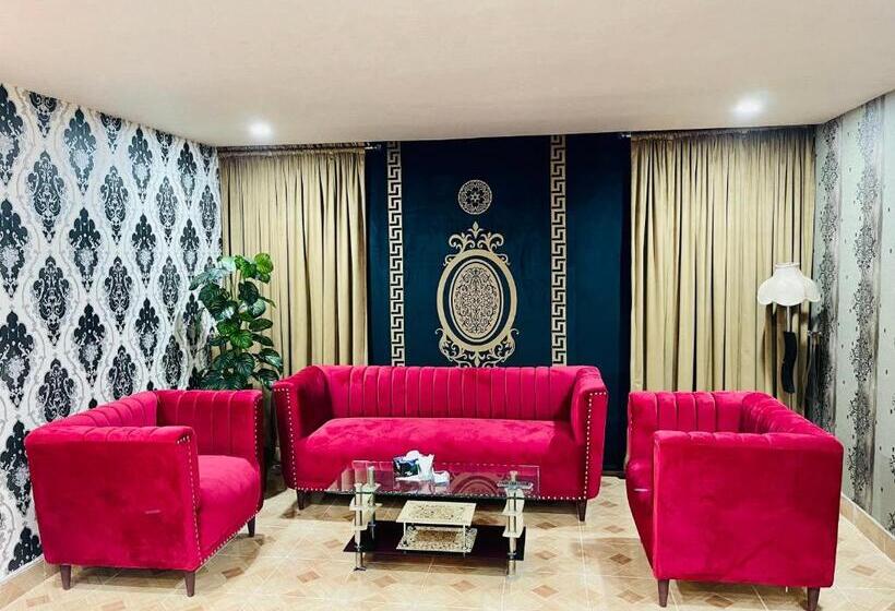 سوئیت پرزیدنت, Serena Palace