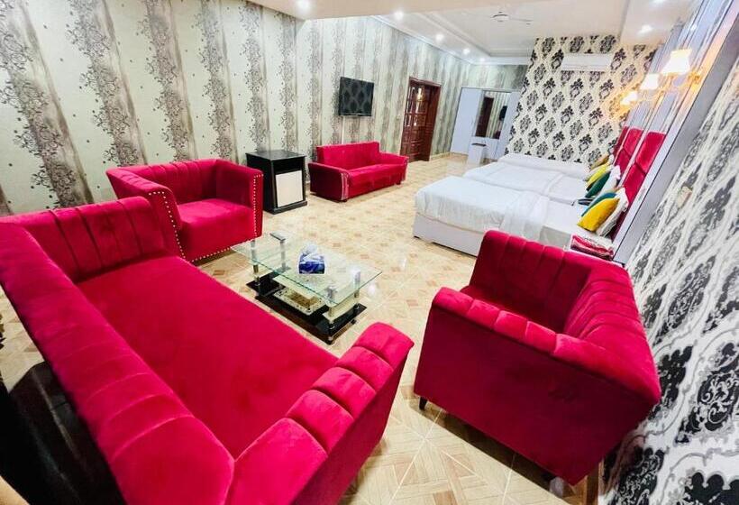 سوئیت پرزیدنت, Serena Palace