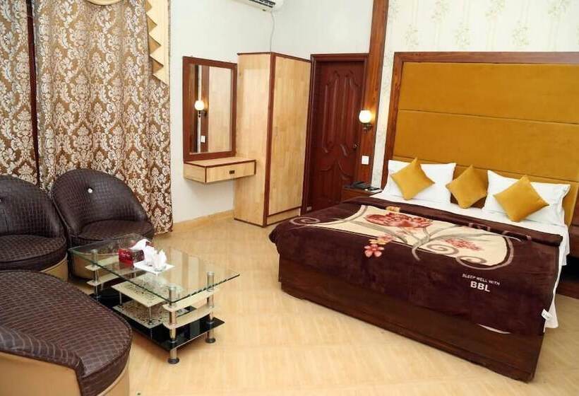 اتاق لوکس, Serena Palace