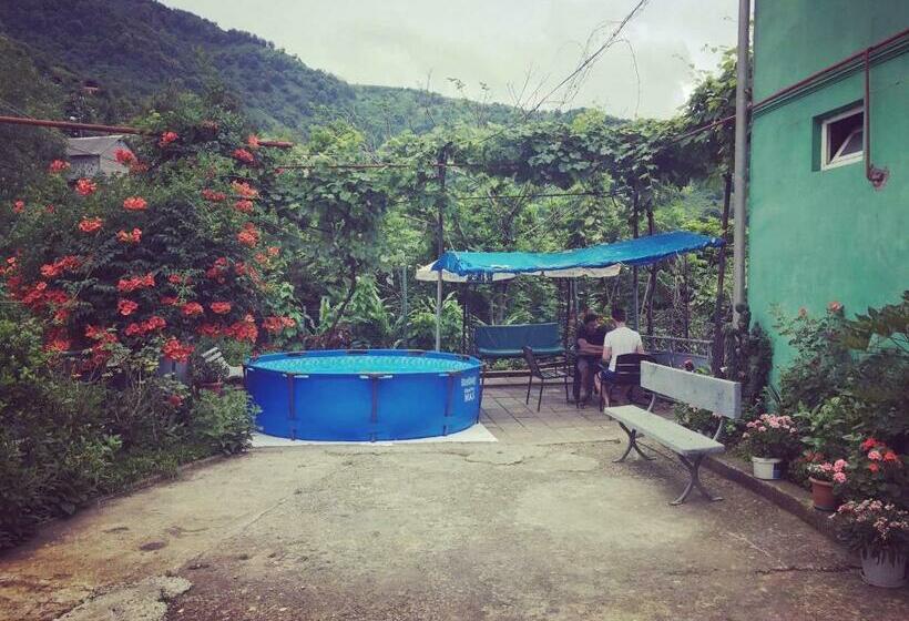 חדר סטנדרט לשלושה, Guest House Nona