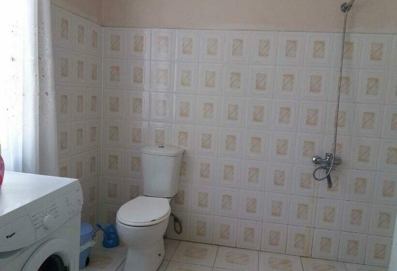 חדר סטנדרט לשלושה, Guest House Nona