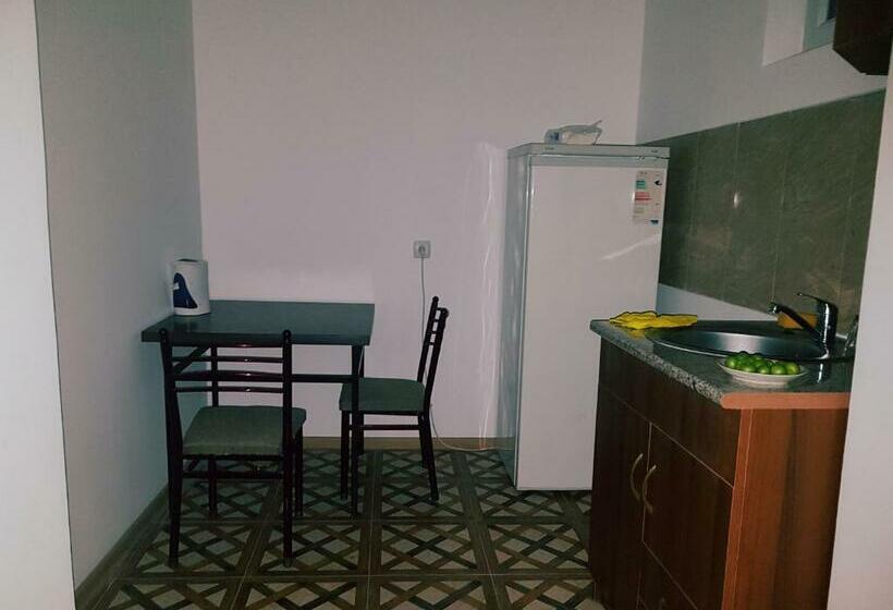 اتاق استاندارد چهار تخته, Guest House Villa