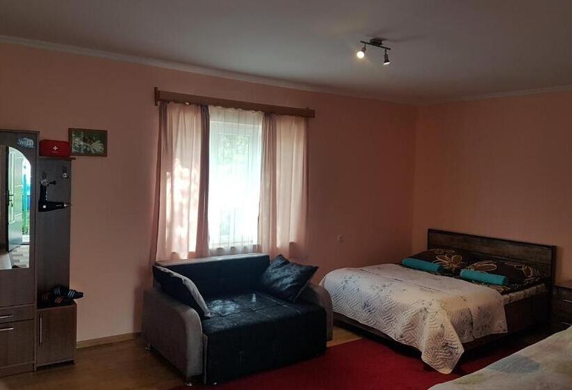 اتاق استاندارد چهار تخته, Guest House Villa