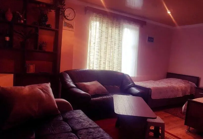 اتاق استاندارد سه نفره, Guest House Villa