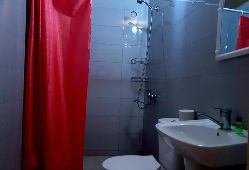 اتاق استاندارد سه نفره, Guest House Villa