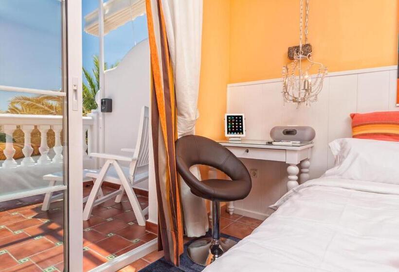 Номер Стандарт с Балконом, Boutique Hotel Pueblo