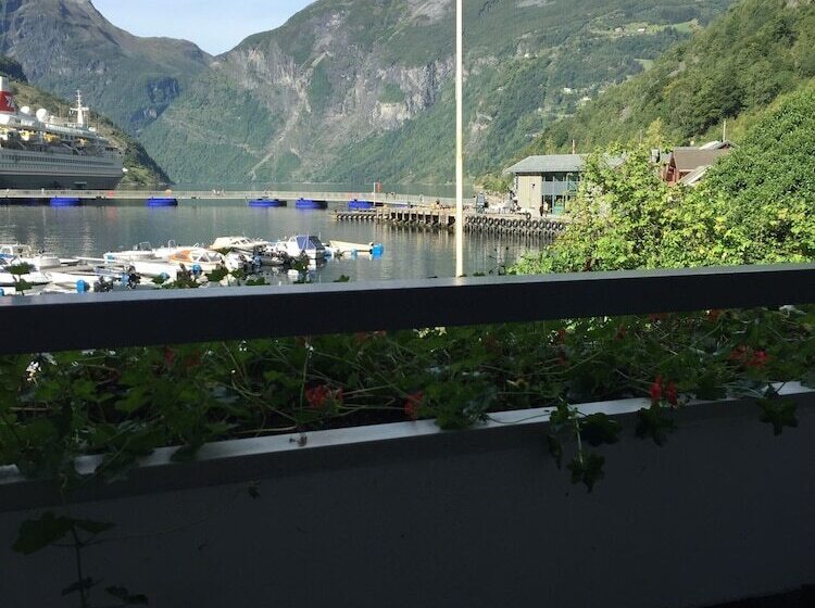 חדר סטנדרט עם נוף, Havila Hotel Geiranger
