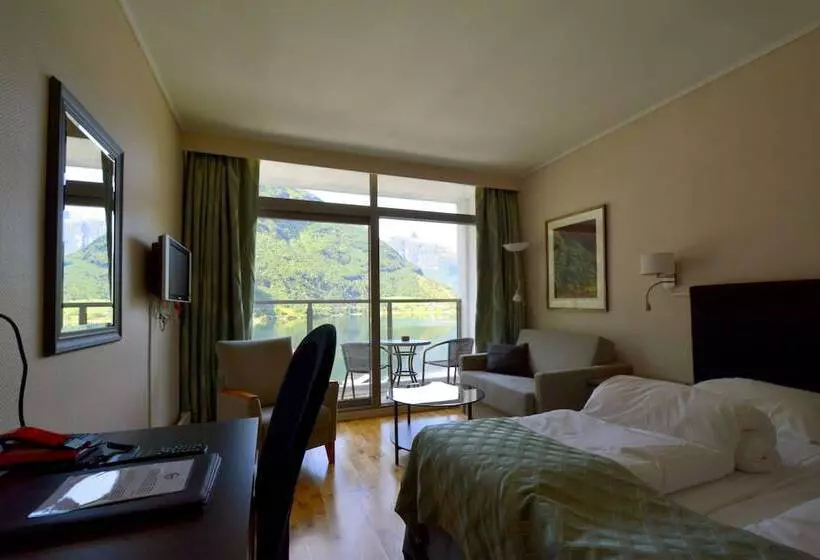 景色の見えるスーペリアルーム, Havila Hotel Geiranger