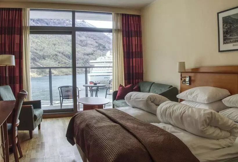 景色の見えるスーペリアルーム, Havila Hotel Geiranger