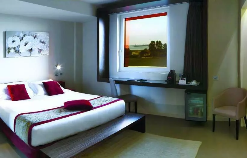 シングルデラックスルーム, Antony Hotel   Venice Airport