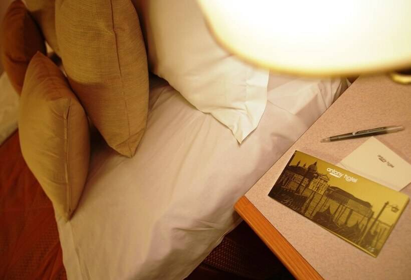 חדר אקונומי לשלושה, Antony Hotel   Venice Airport