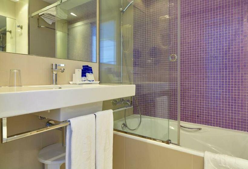 اتاق استاندارد با چشم‌انداز دریا, Argos Ibiza