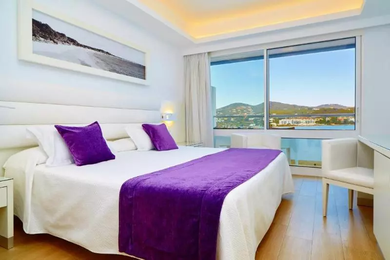 اتاق استاندارد با چشم‌انداز دریا, Argos Ibiza
