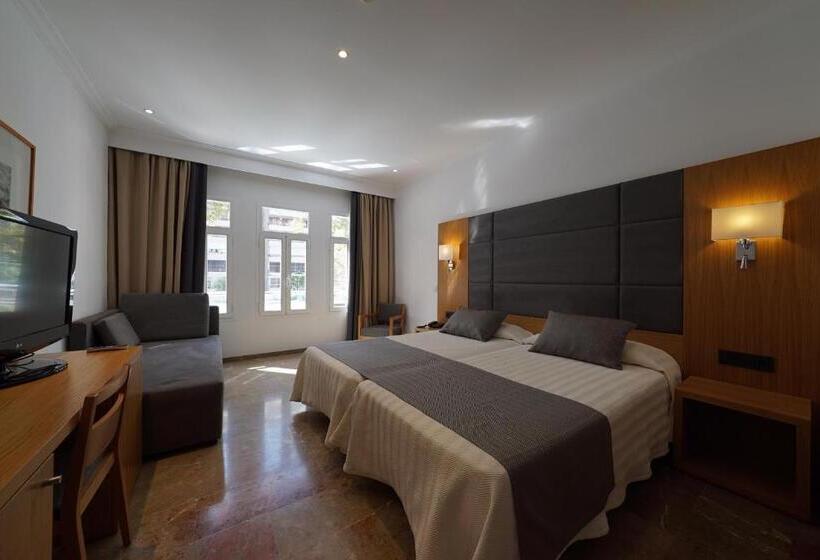 اتاق استاندارد سه نفره, Artmadams