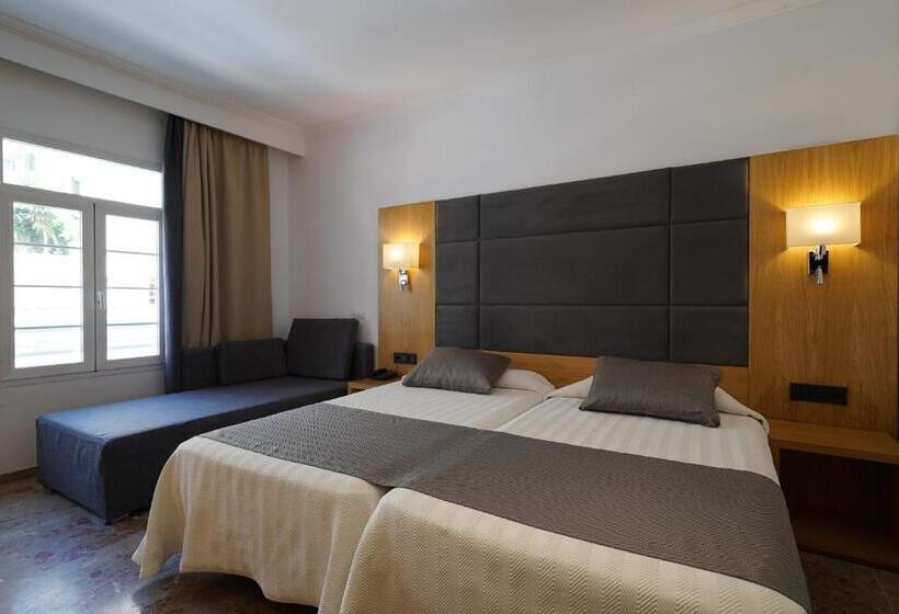 اتاق استاندارد سه نفره, Artmadams