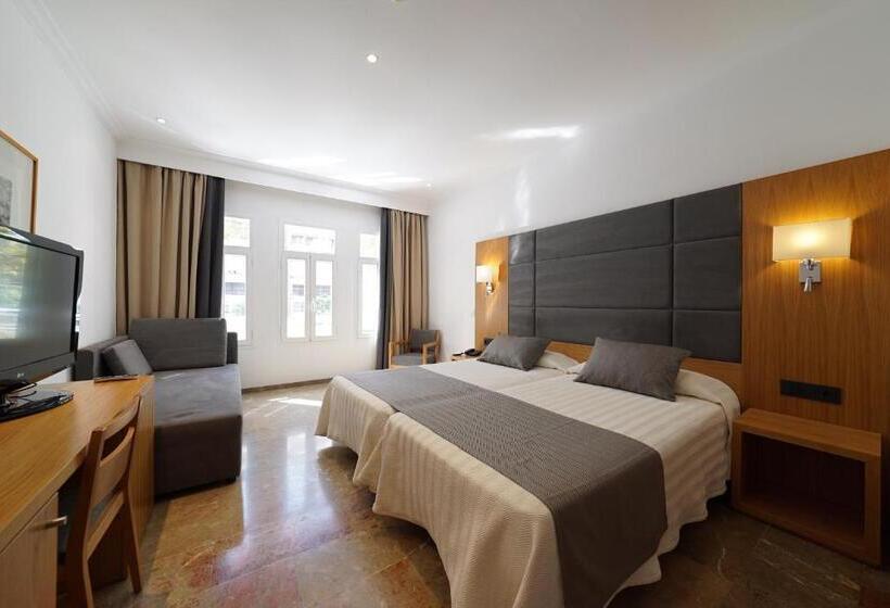 اتاق استاندارد سه نفره, Artmadams