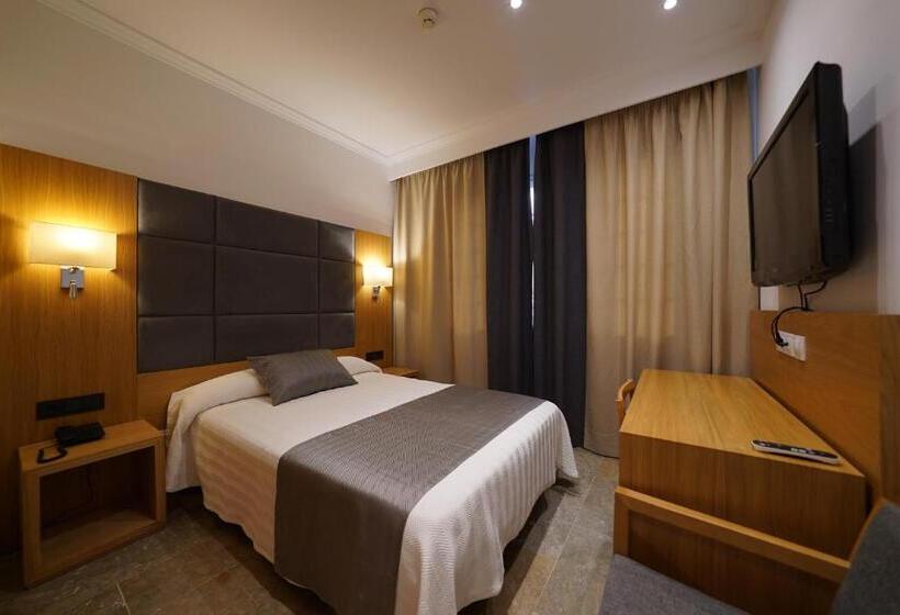 اتاق استاندارد یک نفره, Artmadams