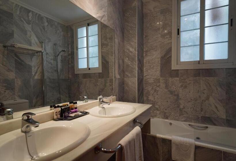 اتاق استاندارد یک نفره, Artmadams