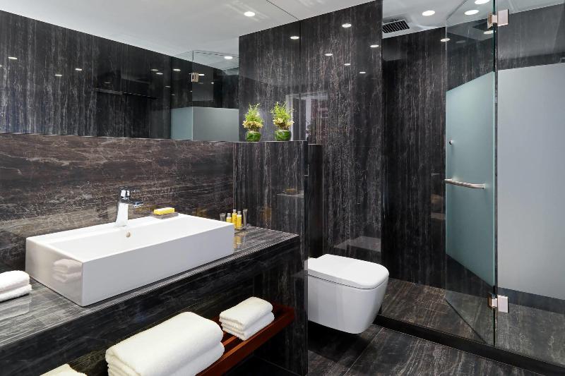 جناح جونيور سرير كينج, Athens Marriott