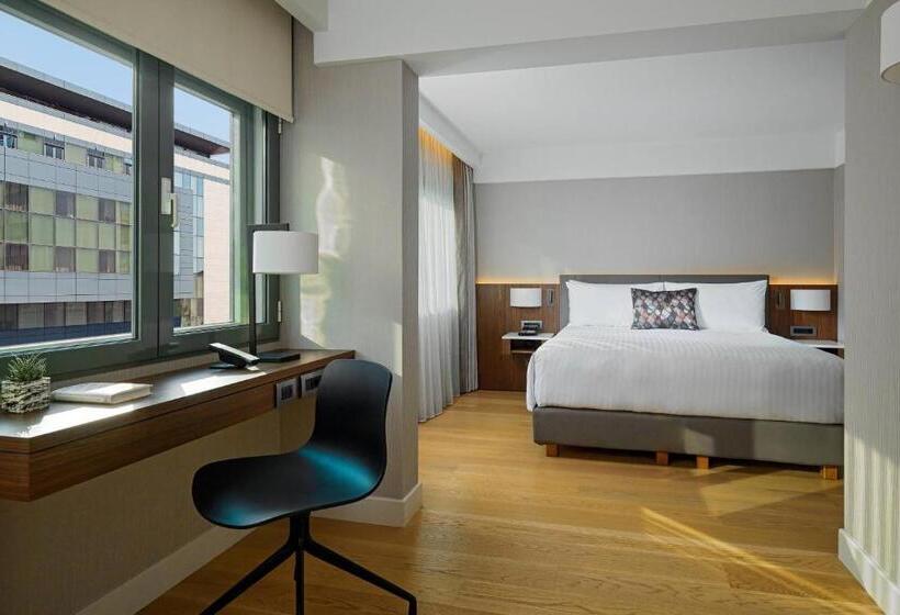 غرفة سوبيريور سرير كينج, Athens Marriott