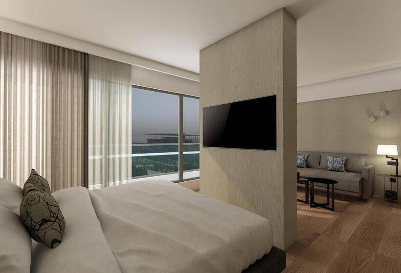 جناح جونيور سرير كينج, Athens Marriott