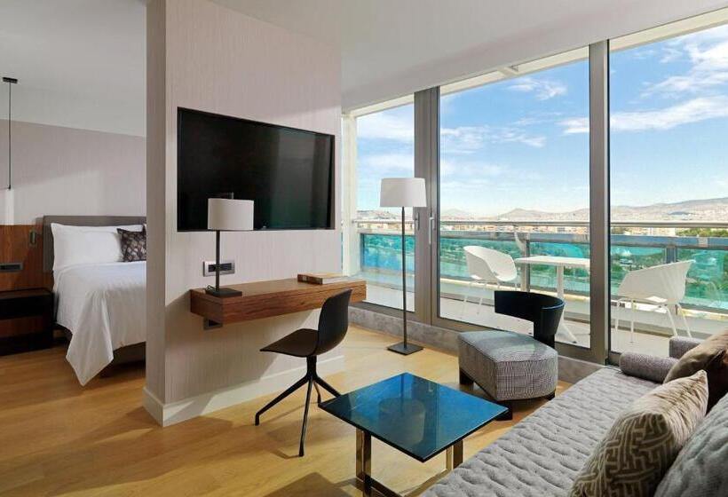 جناح جونيور سرير كينج, Athens Marriott