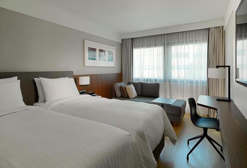 프리미엄 룸 도시 전망, Athens Marriott